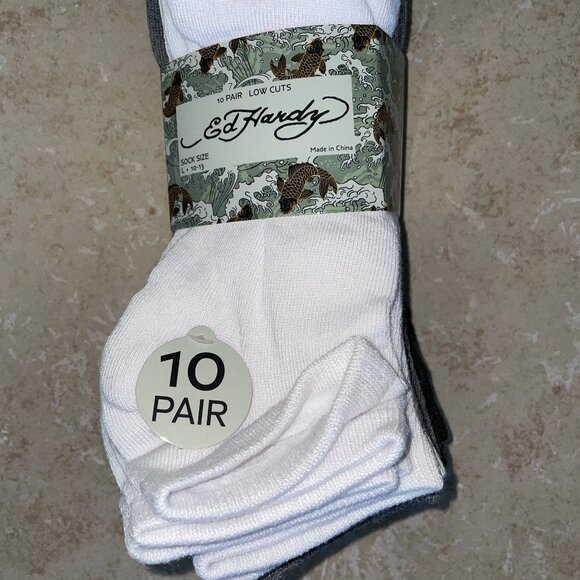 ADULT ED HARDY 10 PAIR LOW CUT WHITE BLACK & GREY SOCKS NEW - Picture 2 of 4